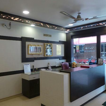 Manjusri Paradise Bangalore Bagian luar foto
