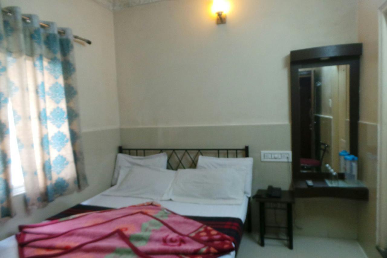 Manjusri Paradise Bangalore Bagian luar foto